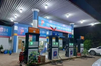 Bà Rịa- Vũng Tàu: Khám xét cửa hàng bán lẻ nghi sản xuất, buôn bán xăng giả