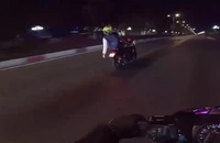 CSGT Vũng Tàu xử lý 'Thánh giường nằm' lái xe bằng chân, phóng 150km/giờ