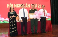 Phó Tư lệnh Quân khu 7 được Ban Thường vụ Bà Rịa- Vũng Tàu tặng Bằng khen 