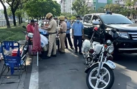 CSGT TP.HCM tăng cường kiểm tra trật tự đô thị, giữ vỉa hè thông thoáng