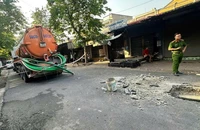 2 công nhân tử vong nghi do ngạt khí dưới hố ga tại TP.HCM
