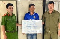 Công an bắt nhanh đối tượng cướp giật dây chuyền vàng của thiếu nữ 