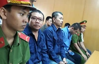 Hối lộ: Nghịch lý có người đưa, không có kẻ nhận