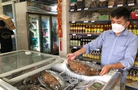 Món ngon, vật lạ khắp nơi đổ về TP.HCM đón tết