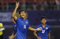 Malaysia “chấp” Thái Lan 3 cầu thủ trên tuổi U-23 