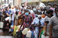 Sri Lanka chật vật xoay trở trong ngoài thế nào giữa thiếu thốn, nợ nần?
