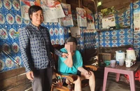 Chưa được nhận hỗ trợ hộ nghèo vì… “đất chưa chính chủ”