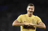 Lewandowski kích hoạt tài khoản “cỗ máy ghi bàn”
