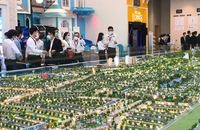 Bất động sản hình thành trong tương lai phải giao dịch qua sàn?