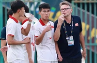 90 phút với Kyrgyzstan rất quan trọng với HLV Troussier trước Asian Cup