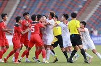 2 đội Việt Nam và Indonesia lại 1 mất 1 còn
