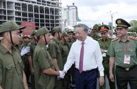 Tổng Bí thư, Chủ tịch nước Tô Lâm động viên lực lượng tham gia bảo vệ an ninh trật tự ở cơ sở của TP.HCM hồi đầu tháng 7-2024. Ảnh: TTXVN