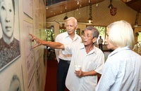 Ra mắt sách về Trường học sinh miền Nam trên đất Bắc