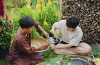 Liệu không về quê ăn Tết thì có được không?