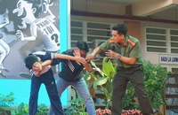 Công an TP.HCM hướng dẫn học sinh chiêu thoát khỏi 'yêu râu xanh'