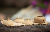 Học sinh TP.HCM thích thú trải nghiệm nghề làm gốm của người Chu ru