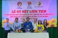 Khám, chữa bệnh và phát thuốc miễn phí tại Lào