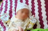 Bé sơ sinh bị bỏ rơi kèm lời nhắn 'gửi gia đình nhặt được thay em nuôi con nên người'