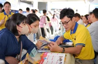 Điểm sàn đại học đồng loạt ‘rớt thảm’, dự báo điểm chuẩn giảm mạnh