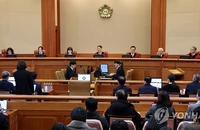 Diễn biến nóng chính trường Hàn Quốc: Tổng thống Yoon đã xuất hiện tại tòa
