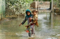 Lũ lụt ở Pakistan ngày 4-9. Ảnh: REUTERS