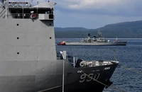 Indonesia điều tàu chiến, máy bay giám sát tàu hải cảnh Trung Quốc