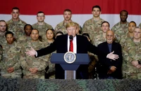 Ông Trump lại bị đổ lỗi