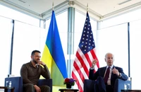 Ông Biden gặp ông Zelensky, hứa Mỹ và đồng minh "sẽ không đi đâu cả"