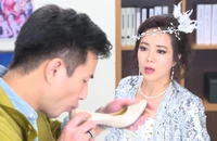 Gia Hào cứu mỹ nhân bằng màn 'uống rượu trong giày'