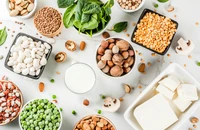 Ăn nhiều protein có thể kéo dài tuổi thọ, đúng hay sai? 