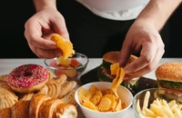 Cảnh báo: Những thói quen này đang âm thầm phá hủy sức khỏe dạ dày