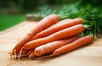 Điều gì xảy ra với cơ thể khi bạn ăn cà rốt thường xuyên?