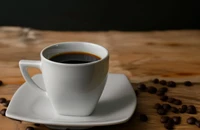 Vì sao bạn nên chọn cà phê đen thay cho cà phê sữa?