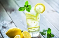 Điều gì xảy ra với huyết áp khi bạn thường xuyên uống nước chanh? 