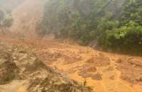 Mưa lớn gây sạt lở nghiêm trọng ở Thừa Thiên Huế