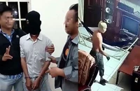 Công an bắt giữ đối tượng “bóng ma” trùm đầu khoét một lỗ chuyên trộm cắp, hiếp dâm.