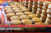 Tự tay làm 2.000 bánh trung thu tặng trẻ em nghèo TP.HCM