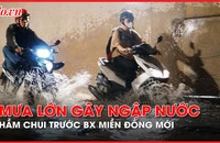 Video: Nhiều xe máy quay đầu, chết máy khi hầm chui trước Bến xe Miền Đông mới ngập nước
