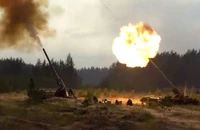 VIDEO: Nga "khoe" sức mạnh hỏa lực khủng khiếp của pháo tự hành 2S7M Malka ở Ukraine