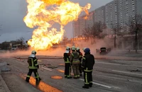 Ukraine tuyên bố bắn hạ 10/10 tên lửa siêu thanh Kinzhal, Nga nói gì về vụ tấn công?