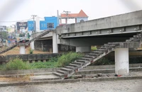 Đẩy nhanh tốc độ thi công cầu Tân Kỳ Tân Quý sau 4 năm 'đứng hình'