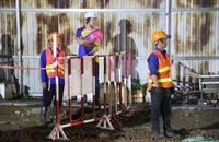 Ekip metro số 2 làm việc xuyên đêm, sẵn sàng khởi công
