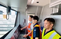 Lần đầu tiên nhân viên lái tàu người Việt vận hành metro số 1