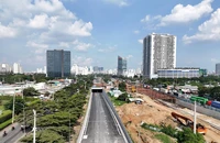 Hầm chui Nguyễn Văn Linh - Nguyễn Hữu Thọ trước ngày thông xe 1 nhánh