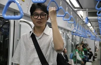 Người dân di chuyển đến các nhà ga metro số 1 bằng cách nào?