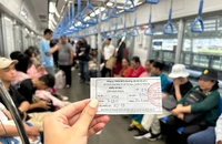 11/14 nhà ga tuyến Metro số 1 ngừng bán vé giấy