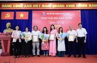 Báo Pháp Luật TP.HCM đạt giải ba bìa báo Xuân của Hội nhà báo TP.HCM 