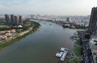 Điều chỉnh thời hạn sử dụng nhóm công trình dịch vụ trong hành lang sông, rạch TP.HCM