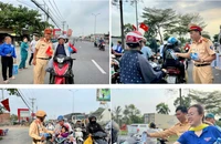 CSGT TP.HCM đồng hành cùng người dân dịp lễ 30-4
