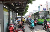 170 bảng thông tin tại nhà chờ xe buýt ở TP.HCM bị hư hỏng